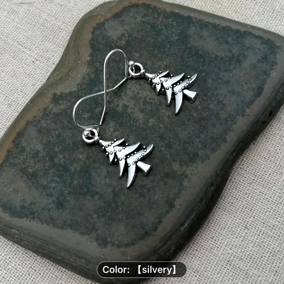 *FREE GIFT GIVEAWAY* NEW Silvery Christmas Tree Earrings, Dangle Trees - Picture 2 of 3